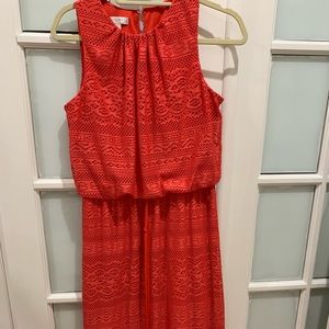 Beautiful lace midis dress - PERFECT FOR SPRING!!